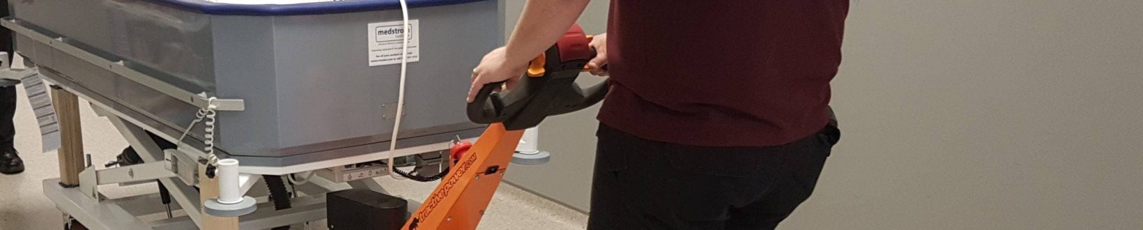 How to Improve Hospital Efficiency with Electric Tugs